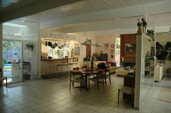 $1650 / 400ft2 - Avail 11/15 furn master bedroom overlooking pool (pal 1
