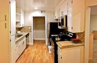 Mountain view 2bedroom 2 bathroom 中的 1bedroom with private bathroom 出租 3