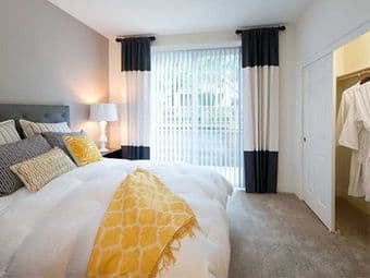 $1500 2BR/2BA January 1st Female Roommate Wanted 1