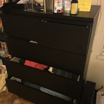 Selling bedroom furniture 2
