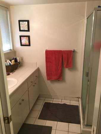 $1350 - 1 bedroom w/ bath in 3 bed apartment in Los Altos 2