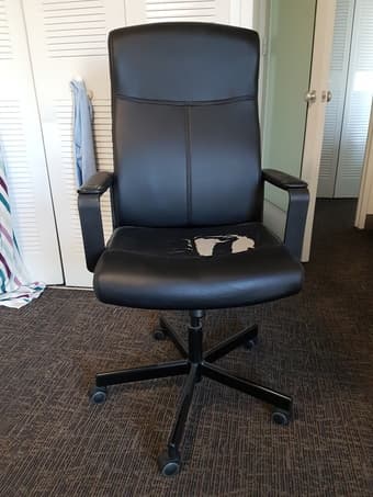 Sell desk chair for $20 1