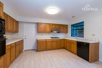 $1,490 Beautiful HUGE house biking distance to Stanford, Google, Caltr 3