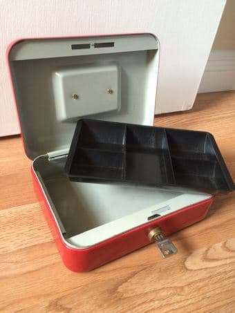 Cash box $9 1