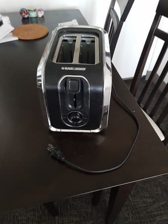 Sell toaster for $10 1