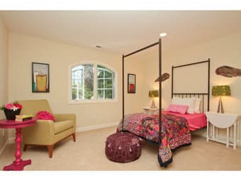 Beautiful room in upscale Palo Alto home w/ private bath 2