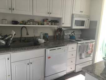 Room in beautiful 2bd/1ba close to Stanford! (1800/month) 3