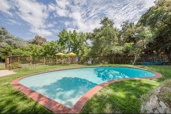 Offered: Pet friendly Fully furnished master on 1 acre property 3