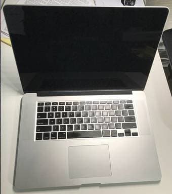 MacBook Pro 15" Retina in super good condition for sale - $1250 2