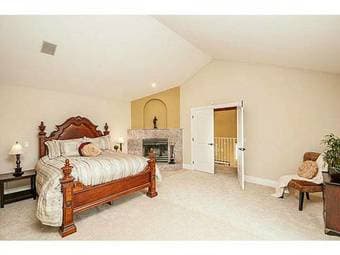 Huge house in Redwood City with incredible roommates (6 Bed/5.5 Bath) 1
