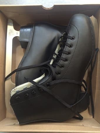 MUST GO-Men's Figure Ice Skates, Black, 10-$28 3