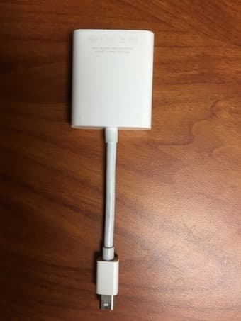 Apple Mini DisplayPort to VGA Adapter - $15 (Like New) 1