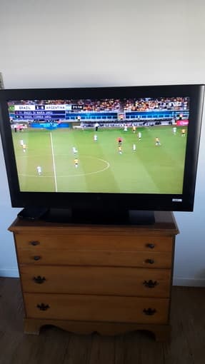 Tv 42" + drawer $130 1