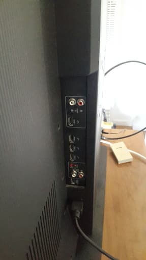 Tv 42" + drawer $130 3