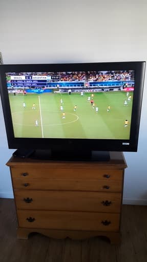 42" TV 1
