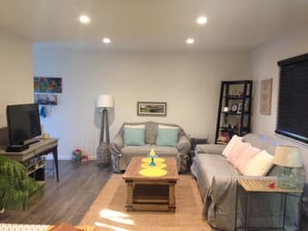Looking for a roommate to share a beautiful Redwood City 2 Bedroom Apt 1