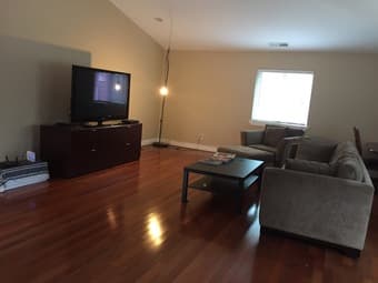 1B available in 4Br/3Ba House-VERY CLOSE TO STANFORD!! 2