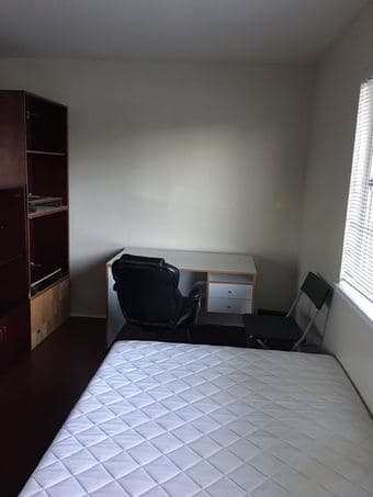 Living room：$680 1