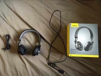 Black Jabra Move Bluetooth Headphones 1