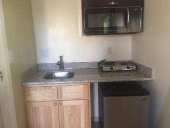 Fully-furnished inlaw 3