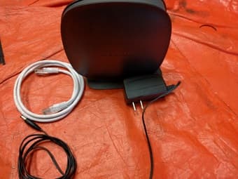 Belkin N300 Wireless N Router 1