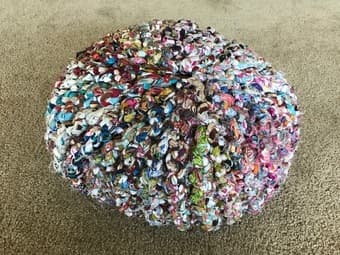 CB2 pouf 2