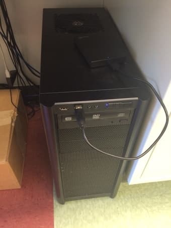 AMD FX 8350 8-core 2.81 GHz 8gb DDR3 ram 1.3TB HD dual display 1