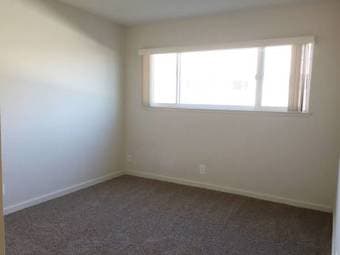 $1050- Private room w/ Shared Bath in 3br/2ba Apartment in MV 3