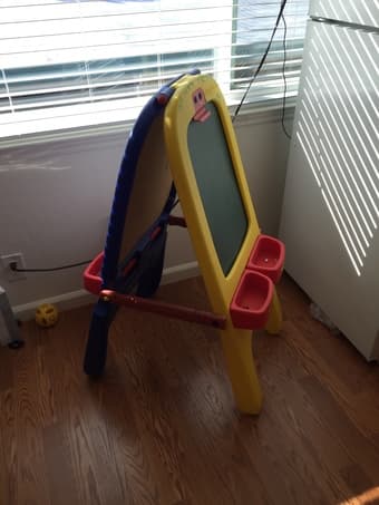 Crayola Magnetic Double-Sided Easel ($20) 2
