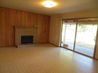 Beautiful house with young professionals! 10 min driving to Stanford! 3