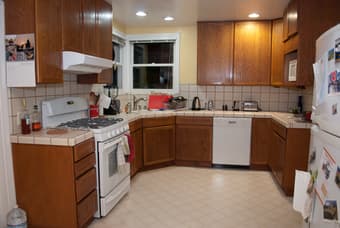 Room in 3BR Palo Alto house. Available immediately 3