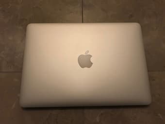 Apple MacBook Pro 13-inch, Early 2015, 2.7GHz Intel i5, 128GB 2