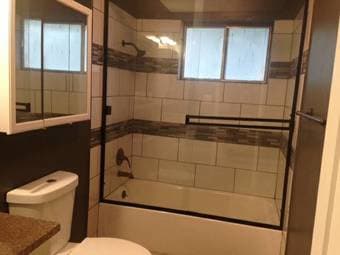 $3000 Remodeled 2 bdr 1 ba Unit (East Palo Alto) Perfect for Staffers 1
