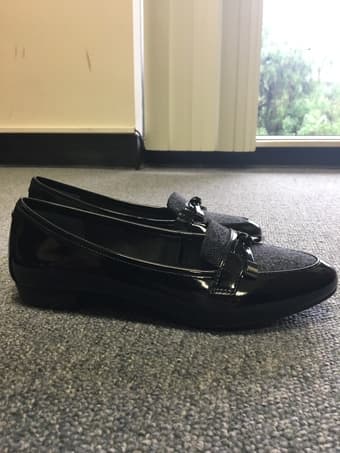 Giani Bernini Memory Foam Flats Size 6.5 1