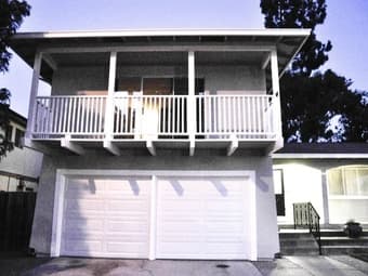 Hello House Hunter! Join our community and house close to Apple! 2