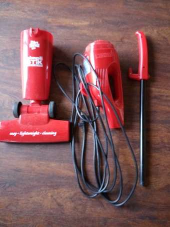 Dirt devil Vacuum Cleaner  Lightweight 2