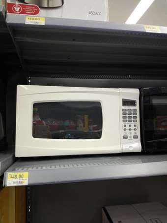 Moving sale (router, mattress, lamp, shoe shelf, side table, vacumm) 2