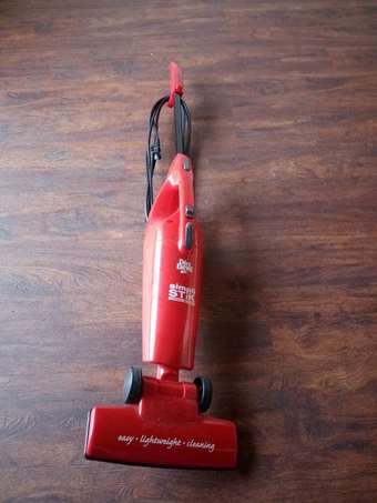 Moving sale (router, mattress, lamp, shoe shelf, side table, vacumm) - 2