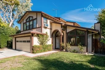 Private spacious room in beautiful house. 20 min Biking to Stanford! 1