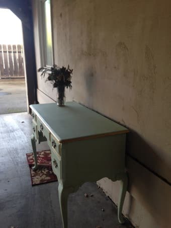 Cute desk/vanity, handpainted 2