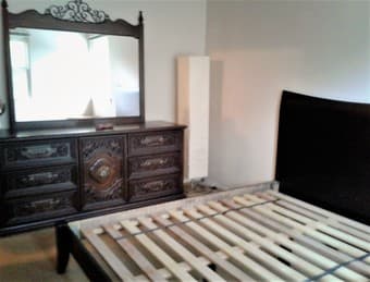 Room in a house in Belmont 1