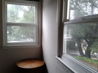 Room in a house in Belmont 3