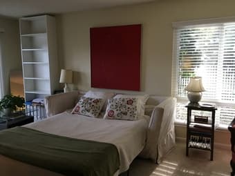 Furnished apartment at Oak Creek 1