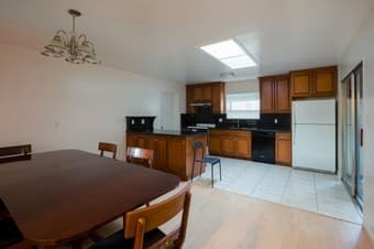 Hello House Hunter! Join our community and house close to Google! 3
