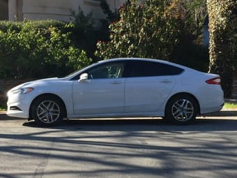 2014 Ford Fusion SE 47,500 miles 1