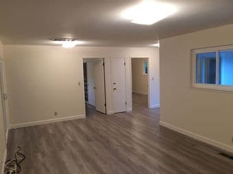 Look for roommates to share spacious house. 6 min Drive to Stanford! 3