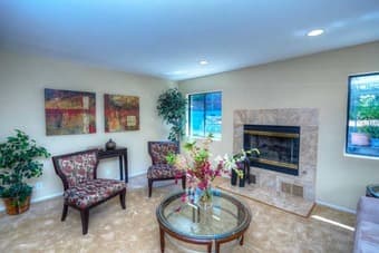 A beautiful house is available for sharing. Near Stanford University! 2