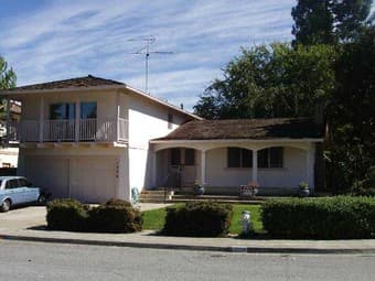 Join our community and house. 10 min biking to Apple! 1