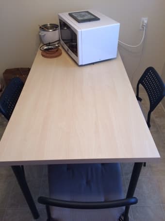 dinning table (w 4 chairs), microwave oven 1