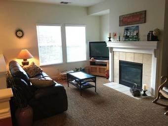 Room w/ private bathroom available in adorable Willow Glen home 3